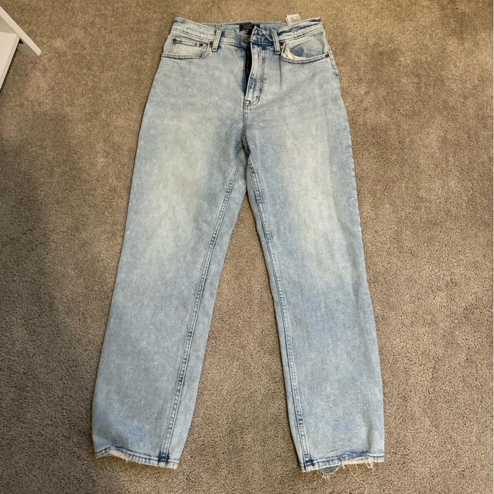 Abercrombie light wash ultra high rise straight jeans